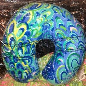 NIB Lilly Pulitzer neck pillow Lilly’s Lagoon